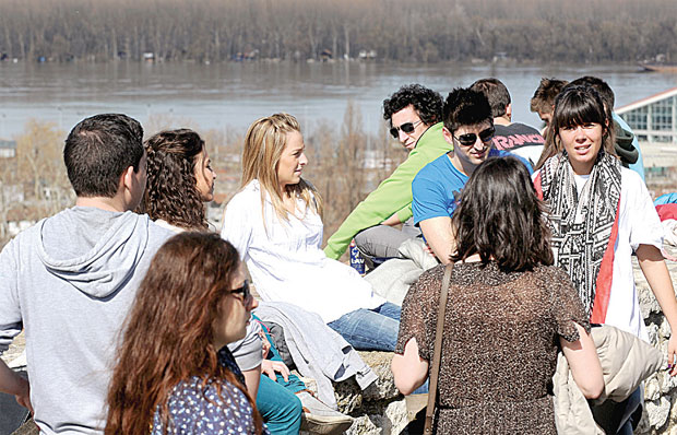 Остају клинци и са 25 година